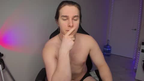 Vincent Strong online show from January 18, 2:23 pm