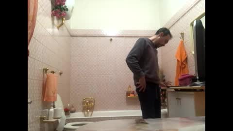 Zenith online show from February 6, 2:48 pm