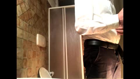 Zenith online show from December 8, 11:51 pm