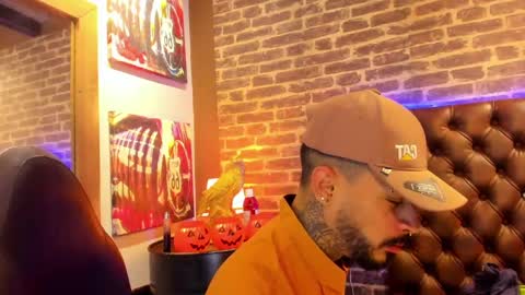 ---Vinzen--- online show from October 30, 5:42 am