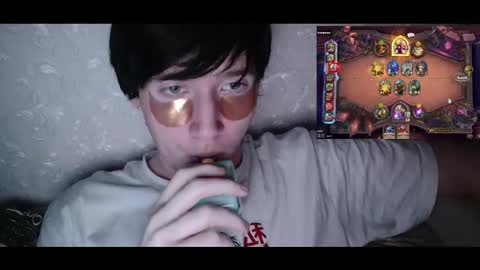 vitiligoboyy online show from November 30, 2:02 am