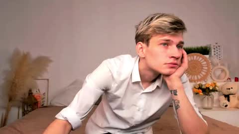 Dan online show from February 4, 4:18 am