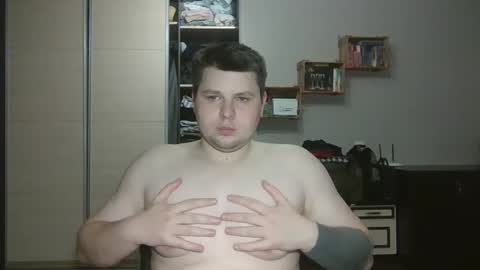 Snapshot of volshebnik_130 chatting on March 6, 3:24 am Volshebnik1302 online show from March 6, 3:24 am