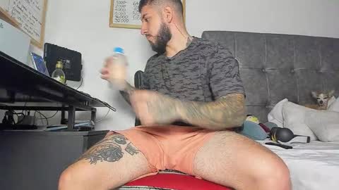 vyxen_ online show from March 23, 8:04 pm