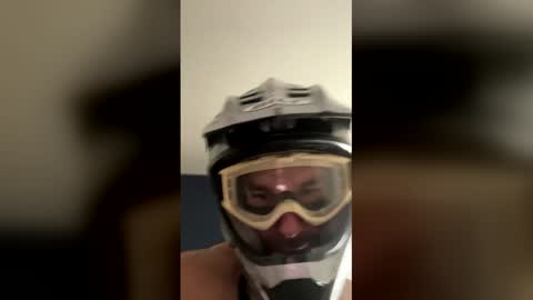 WakeToMyD online show from February 8, 9:52 pm