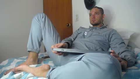 walnniel_concordia online show from March 28, 6:13 am