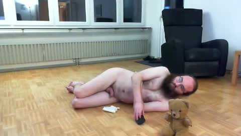 wantsahug online show from November 28, 10:44 pm