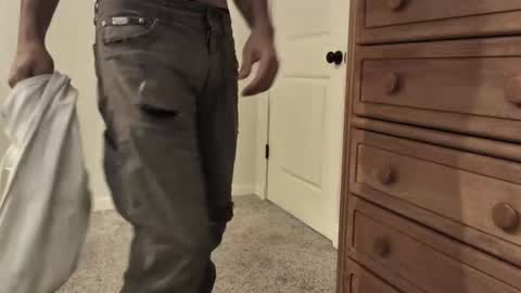 Daddy online show from December 3, 9:21 pm