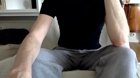 wave3210 online show from April 14, 5:23 pm