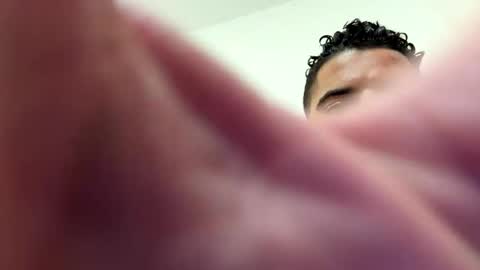 Snapshot of waveyyguyy chatting on October 22, 9:29 pm Big Dick Papi online show from October 22, 9:29 pm