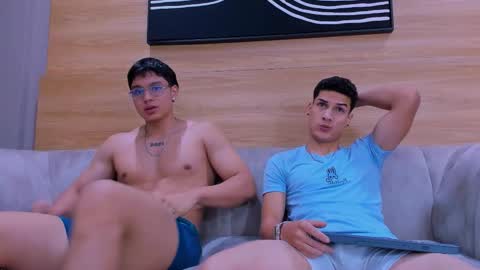 Jhonny Dick  his neighbors. online show from January 14, 2:27 am