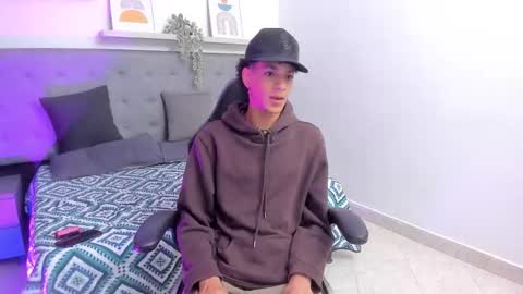 WES online show from January 10, 3:16 pm