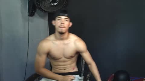 wesley_77 online show from March 4, 9:11 pm