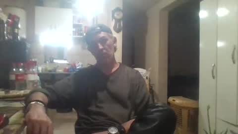 wg_colbert_noir online show from September 11, 9:52 am