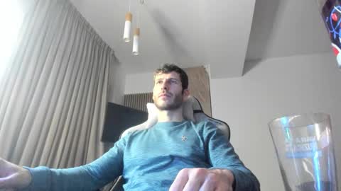 Michael online show from December 19, 4:48 pm