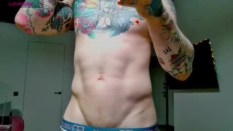 Max online show from December 17, 3:47 am