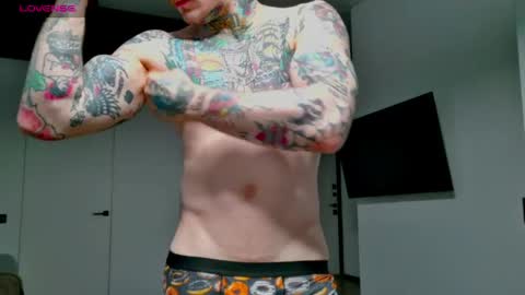 Max online show from April 17, 3:09 am