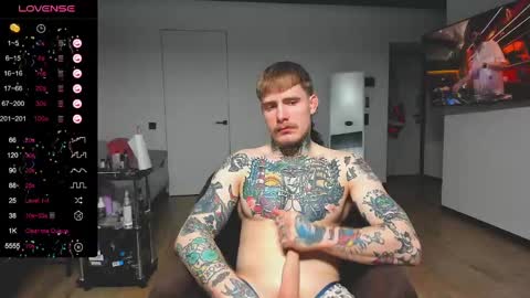 Snapshot of white_king999 chatting on December 25, 4:54 am Max online show from December 25, 4:54 am