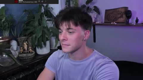 Gus online show from September 10, 7:34 pm