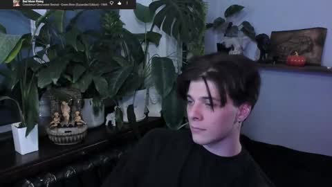 Gus online show from November 19, 8:30 pm