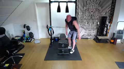 whiterabbit_86 online show from May 14, 11:41 am