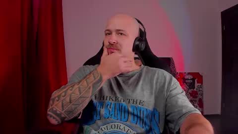 VI online show from October 31, 6:22 pm