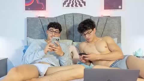 WildDesire online show from February 28, 3:38 am