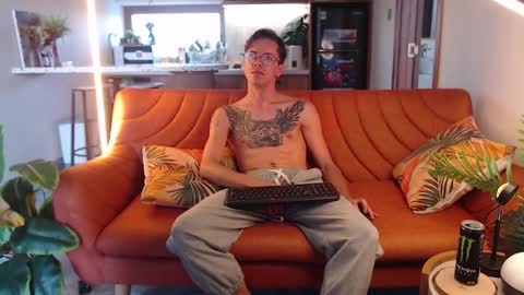 William online show from March 17, 9:56 am