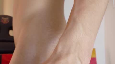 Snapshot of willy_veins chatting on October 17, 4:44 pm willy_veins online show from October 17, 4:44 pm