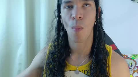 Snapshot of willy_veins chatting on September 24, 5:22 pm willy_veins online show from September 24, 5:22 pm