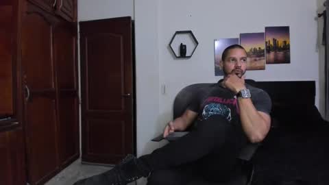 Magnus Dark independent model online show from September 9, 4:34 am