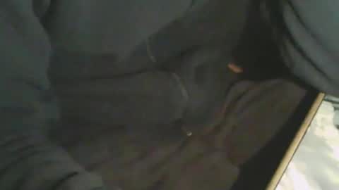 wolfie_2910 online show from December 17, 5:36 pm