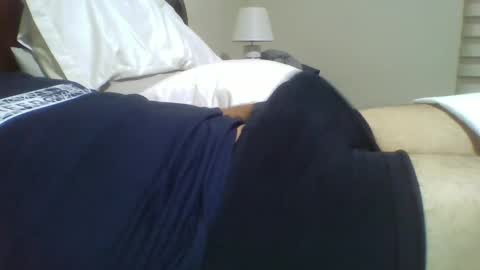 wolfylatinoplayfull online show from September 23, 4:01 am