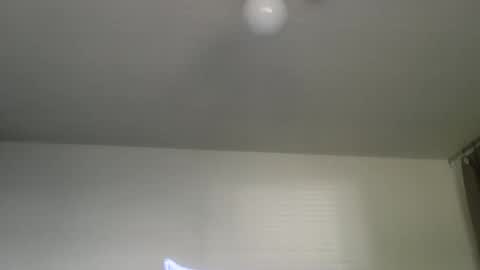 woof_wolf37 online show from April 14, 4:17 pm