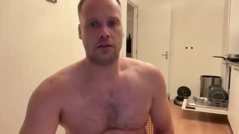 joejoe online show from November 16, 9:06 pm