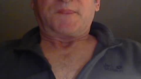 Wuki online show from December 14, 3:47 pm