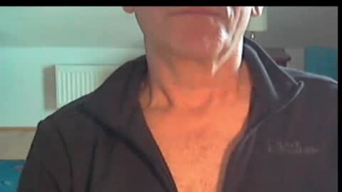 Wuki online show from October 27, 1:13 pm