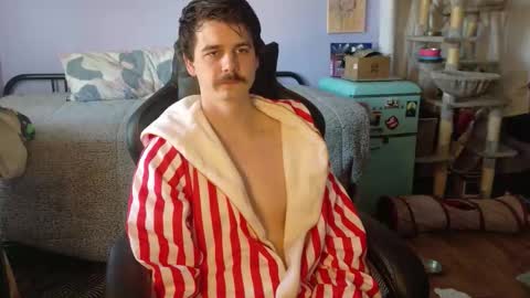 Wyatt online show from November 23, 7:25 pm