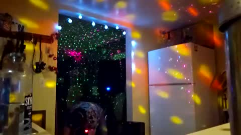 wyiatt online show from September 18, 3:52 am