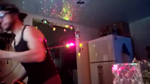 wyiatt online show from March 18, 11:24 am