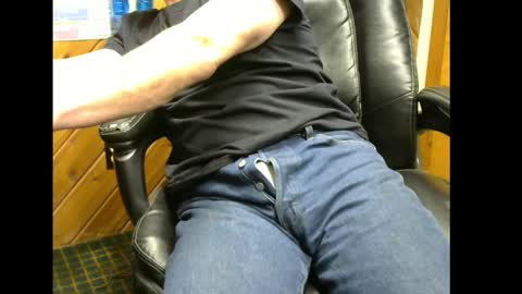 x7333 online show from February 8, 8:20 am