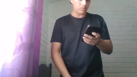 x_andrescam online show from December 31, 3:09 pm