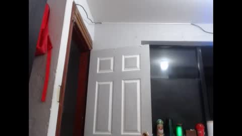 xalejo_max online show from November 23, 7:47 pm