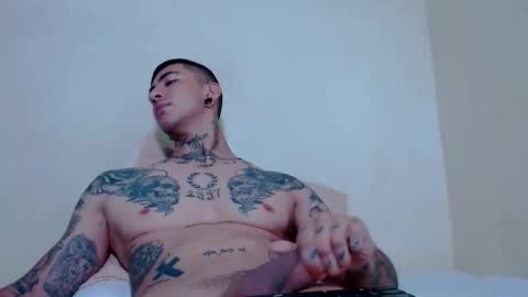 xav_dai online show from April 19, 7:05 pm