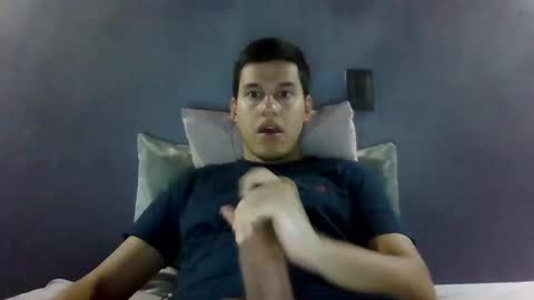 Snapshot of xbasstian_77 chatting on October 18, 2:05 am Sebas online show from October 18, 2:05 am