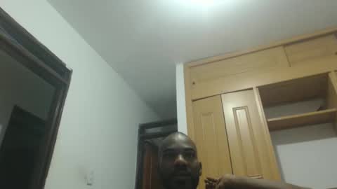 Snapshot of xdonvictor chatting on December 24, 11:44 pm Victor online show from December 24, 11:44 pm