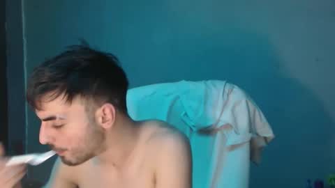 xxxdonpuiuuxxx online show from January 31, 7:34 pm