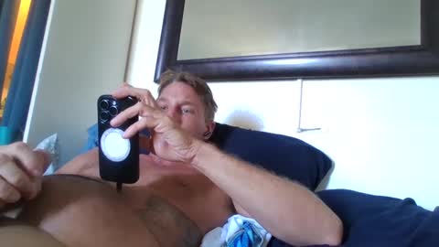 deeeeznutz online show from September 12, 1:05 am