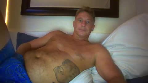 deeeeznutz online show from October 3, 7:57 am