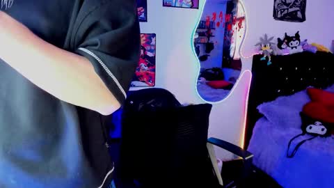 xzerox_ online show from March 20, 9:51 pm